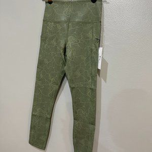 ZYIA Olive Maze LnT